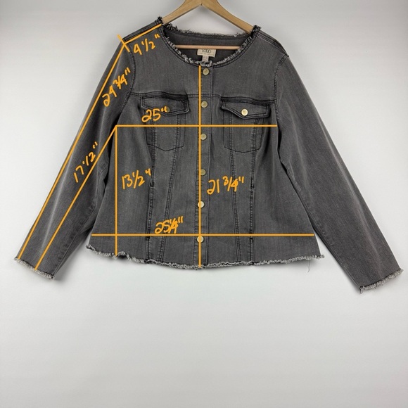 LOGO by Lori Goldstein Women’s Plus 20W Gray Frayed Hem Denim Jacket - Picture 6 of 6